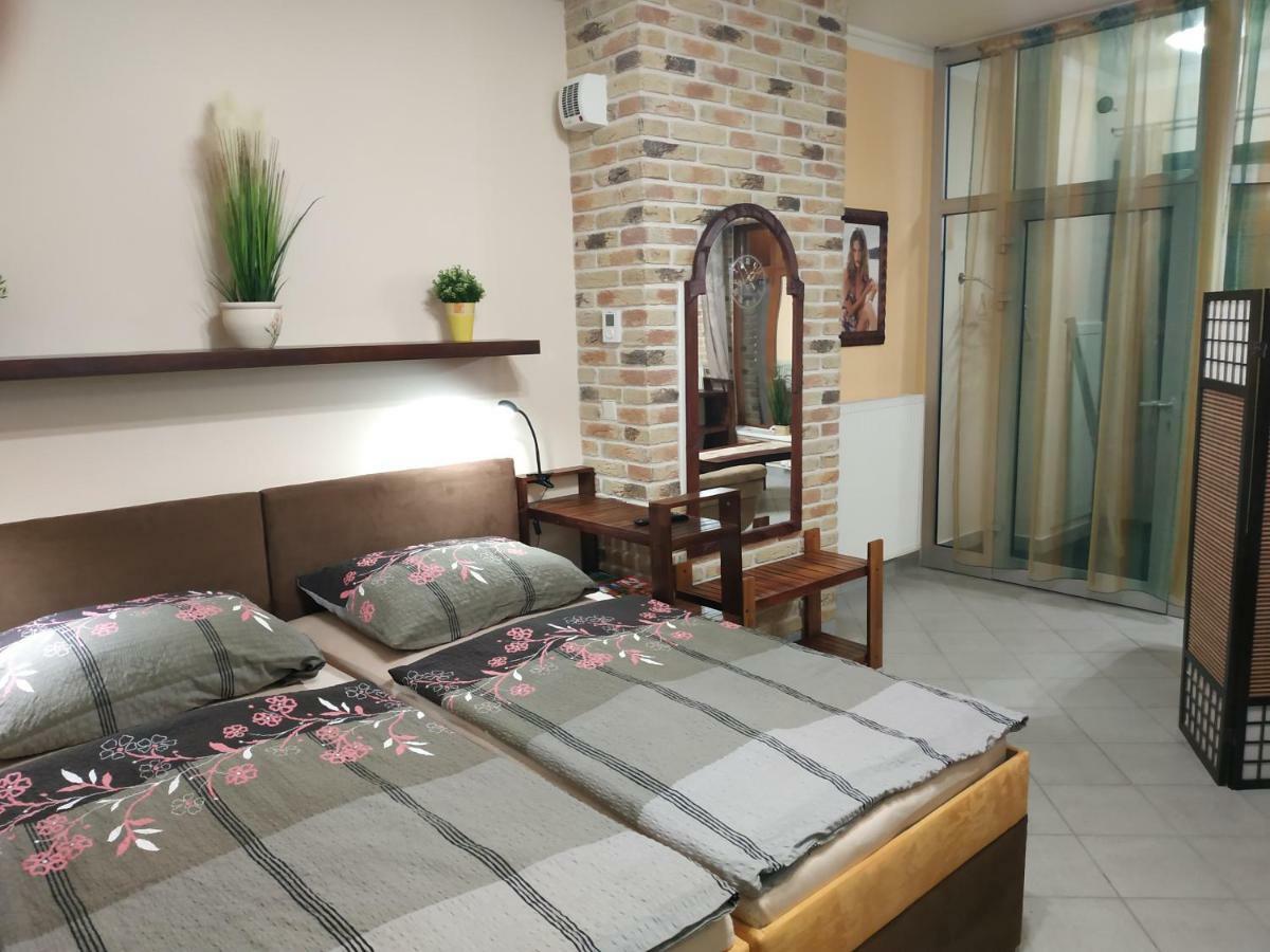 Apartman Holandska 120 Beroun Бероун Экстерьер фото
