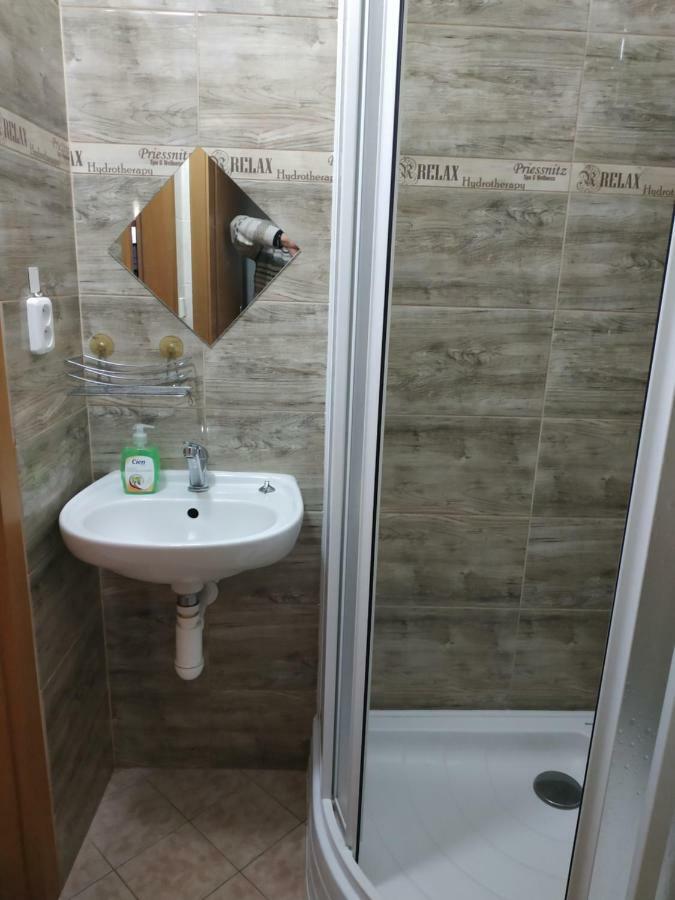 Apartman Holandska 120 Beroun Бероун Экстерьер фото