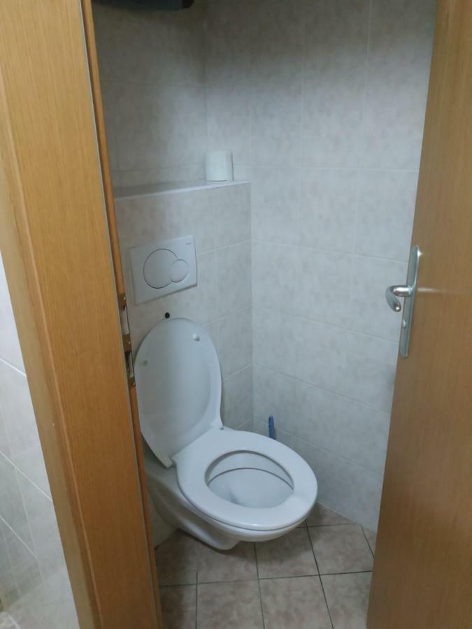 Apartman Holandska 120 Beroun Бероун Экстерьер фото
